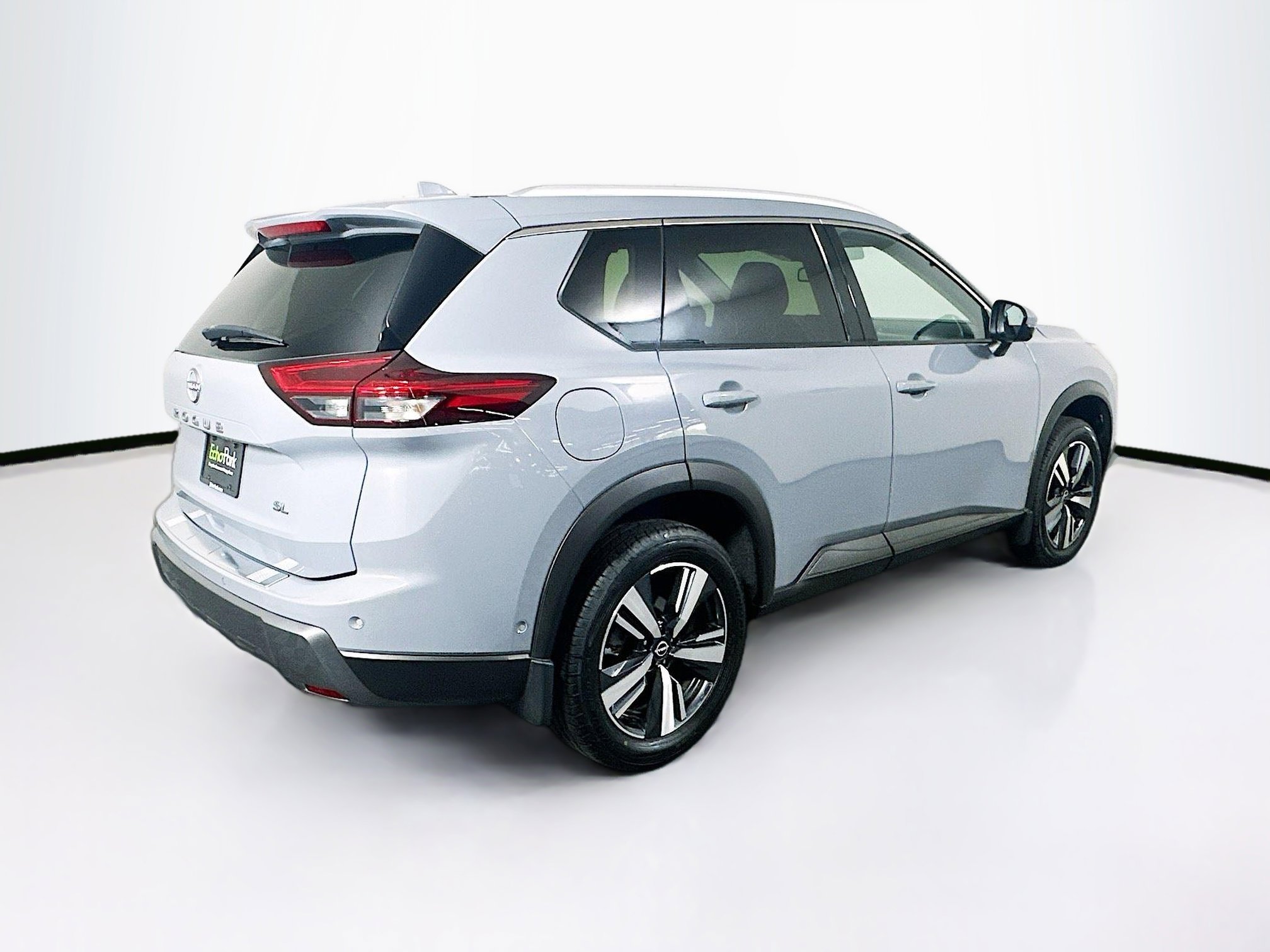 Used 2024 Nissan Rogue SL image 9