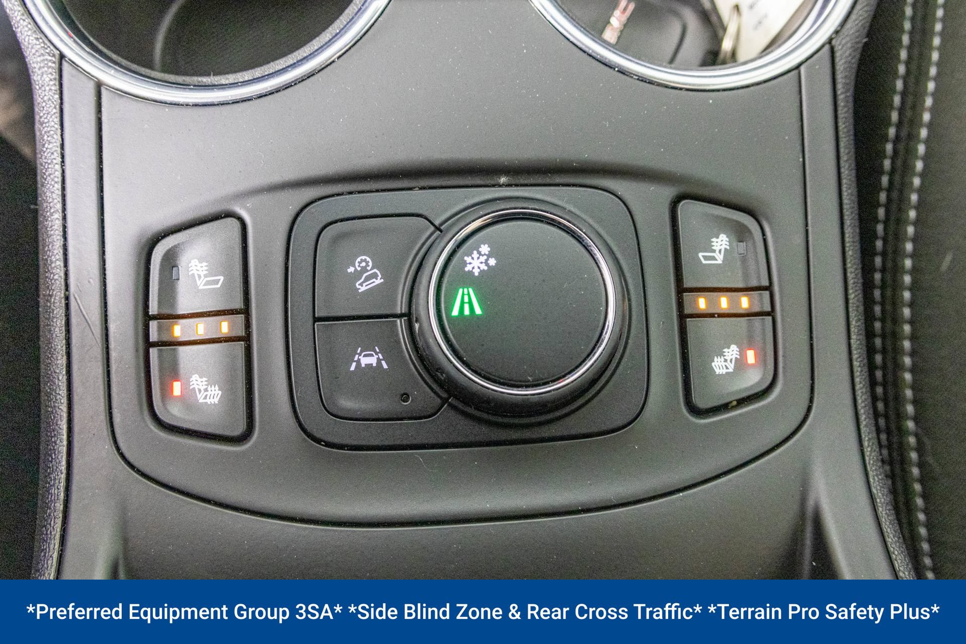 Used 2023 GMC Terrain SLE w/ Driver Convenience Package FWD image 11
