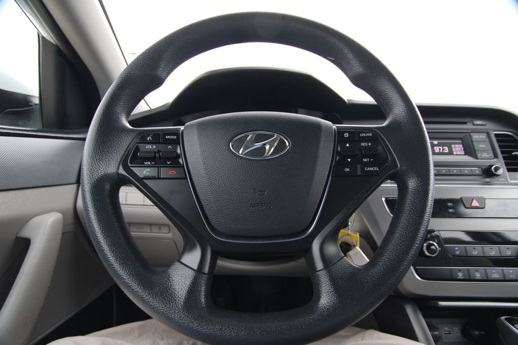 Used 2017 Hyundai Sonata SE image 17