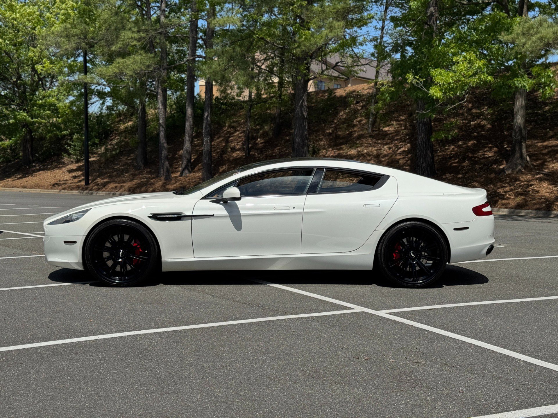 Used 2011 Aston Martin Rapide RWD image 6