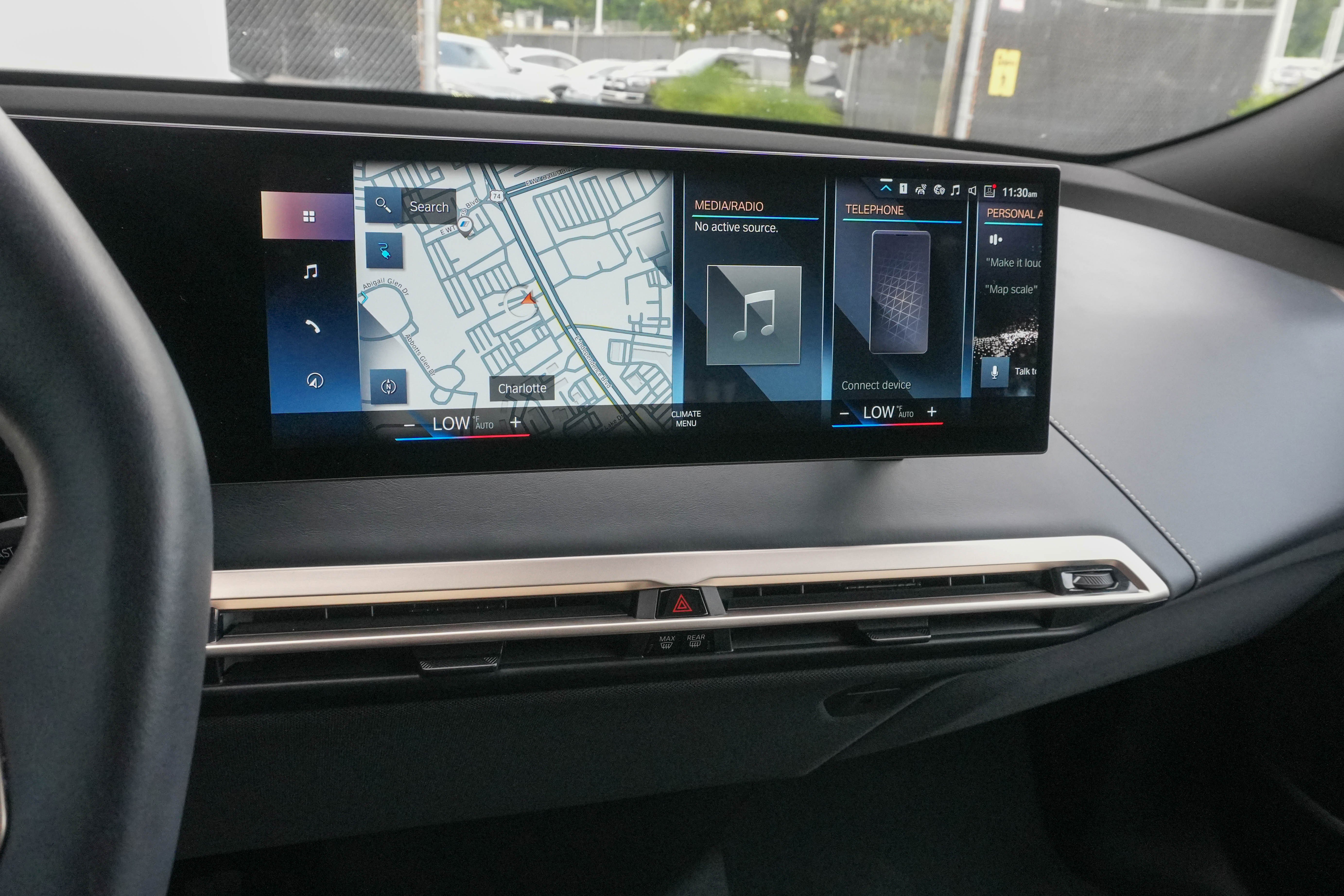 Certified 2023 BMW iX xDrive50 w/ Premium Package AWD/4WD image 23
