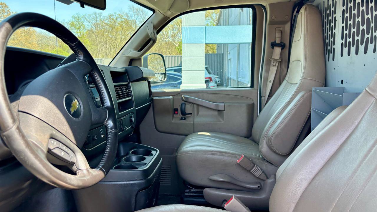 Used 2020 Chevrolet Express 3500 w/ Driver Convenience Package image 14