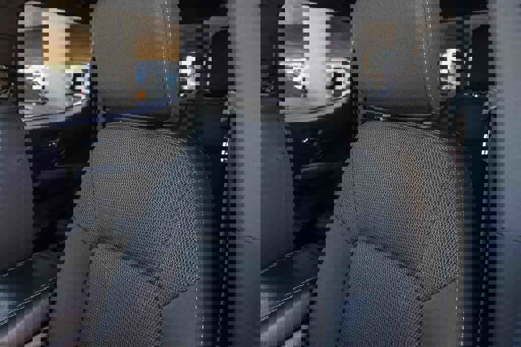 Used 2025 GMC Canyon Elevation w/ Convenience Package image 29