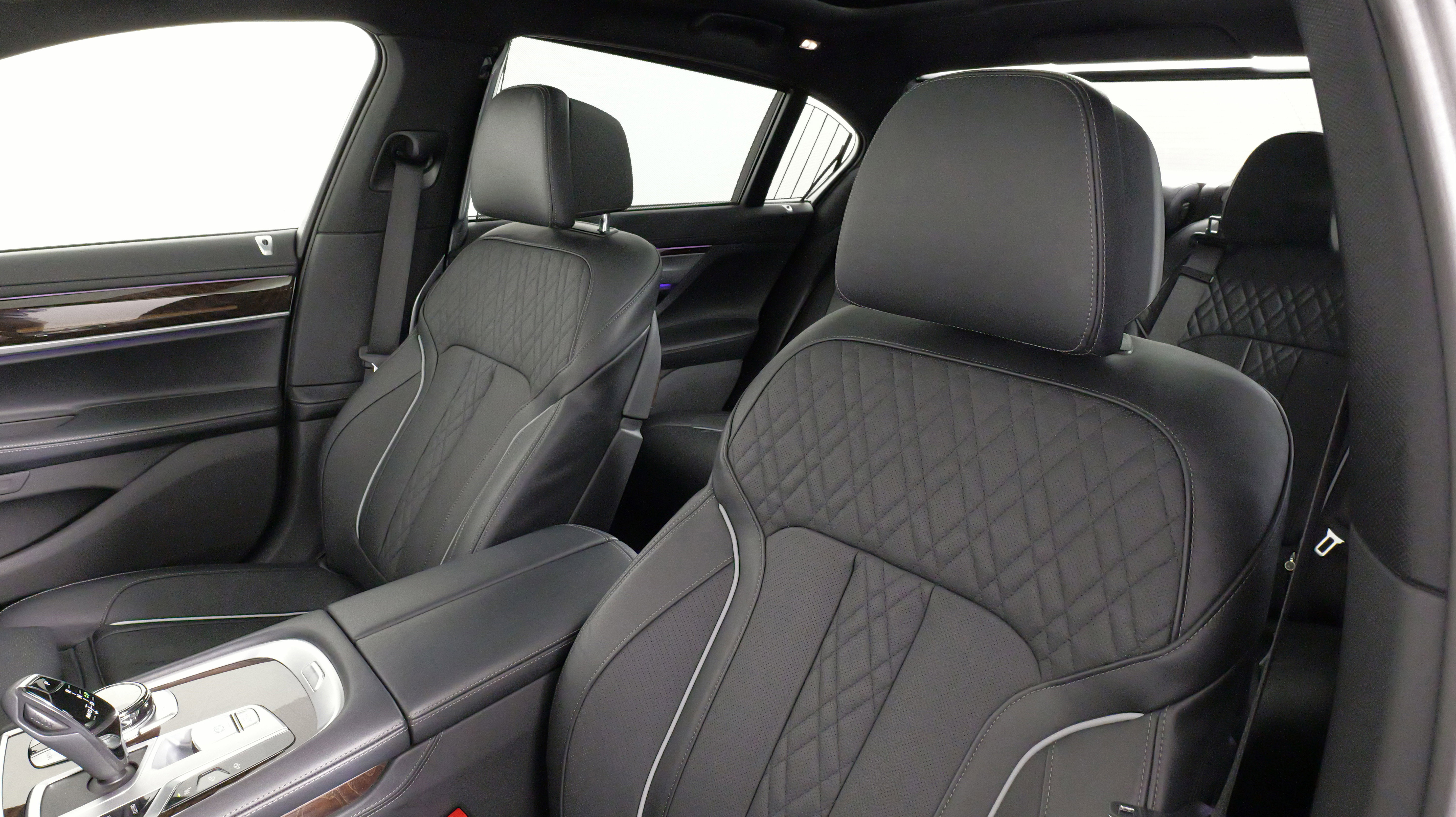 Used 2022 BMW 750i xDrive 750i xDrive w/ Executive Package image 36