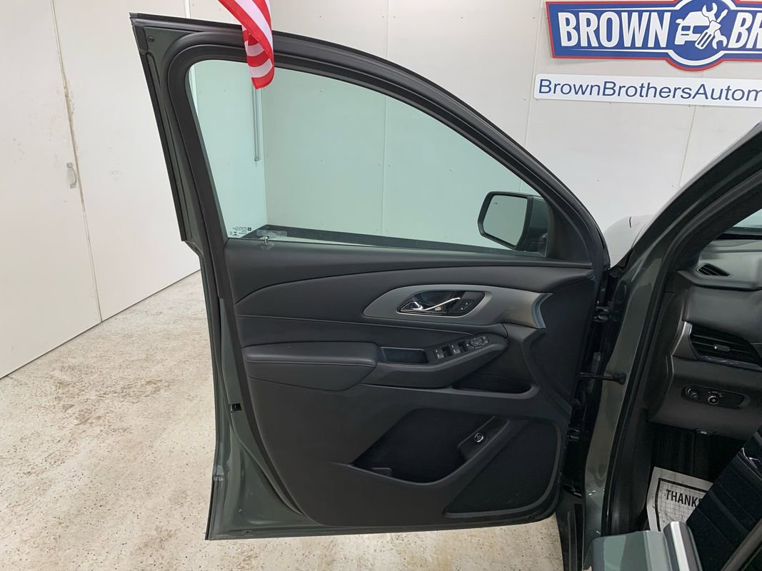 Used 2022 Chevrolet Traverse LT image 14