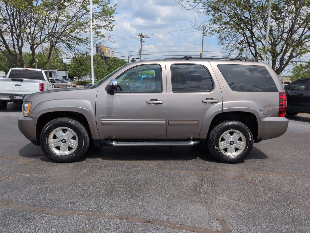 Used 2012 Chevrolet Tahoe LT w/ Suspension Package, Off-Road AWD/4WD image 2