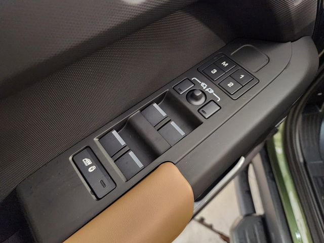 New 2026 Land Rover Defender 110 S AWD/4WD image 22