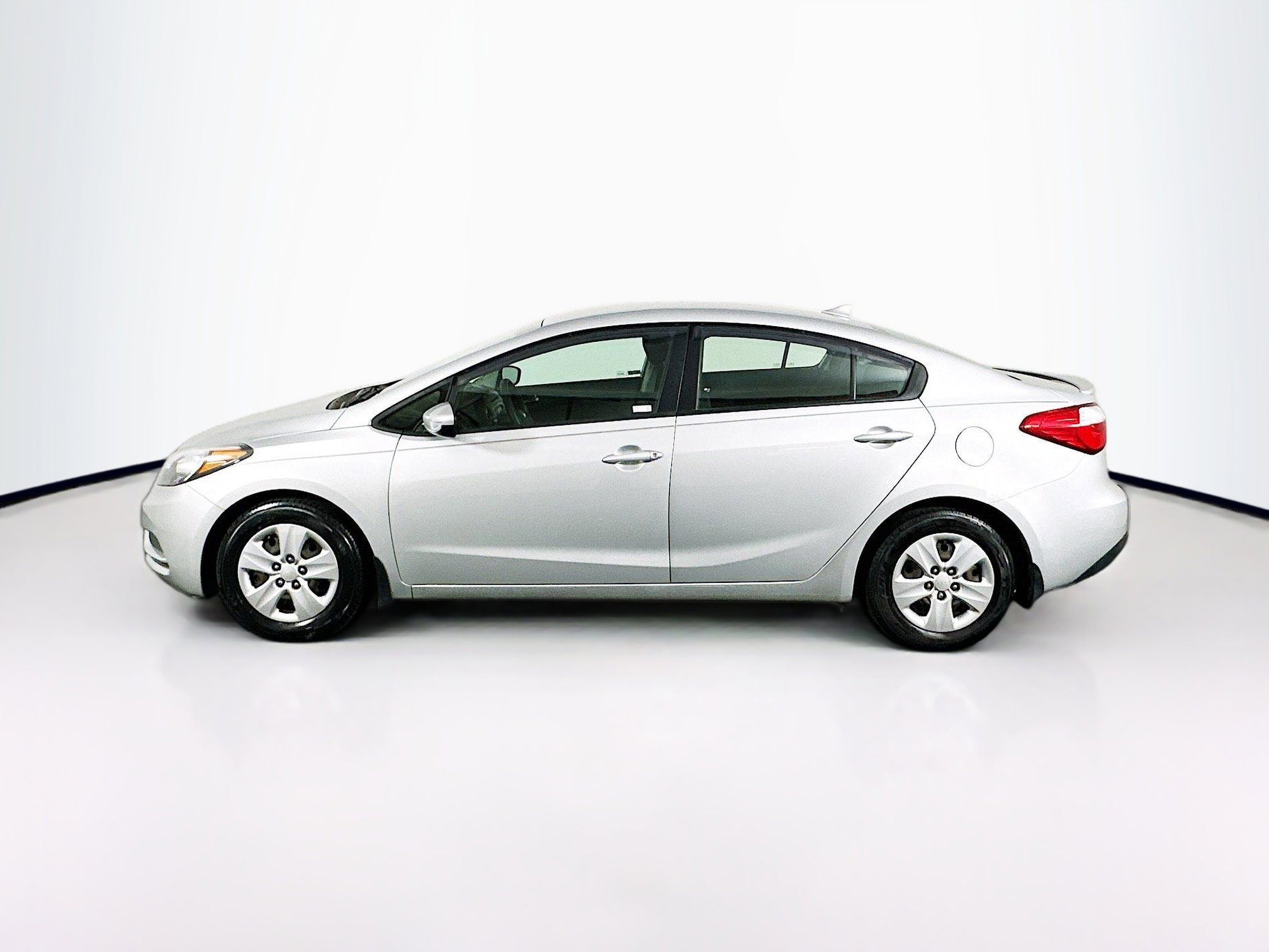 Used 2016 Kia Forte LX w/ Protection Package image 4