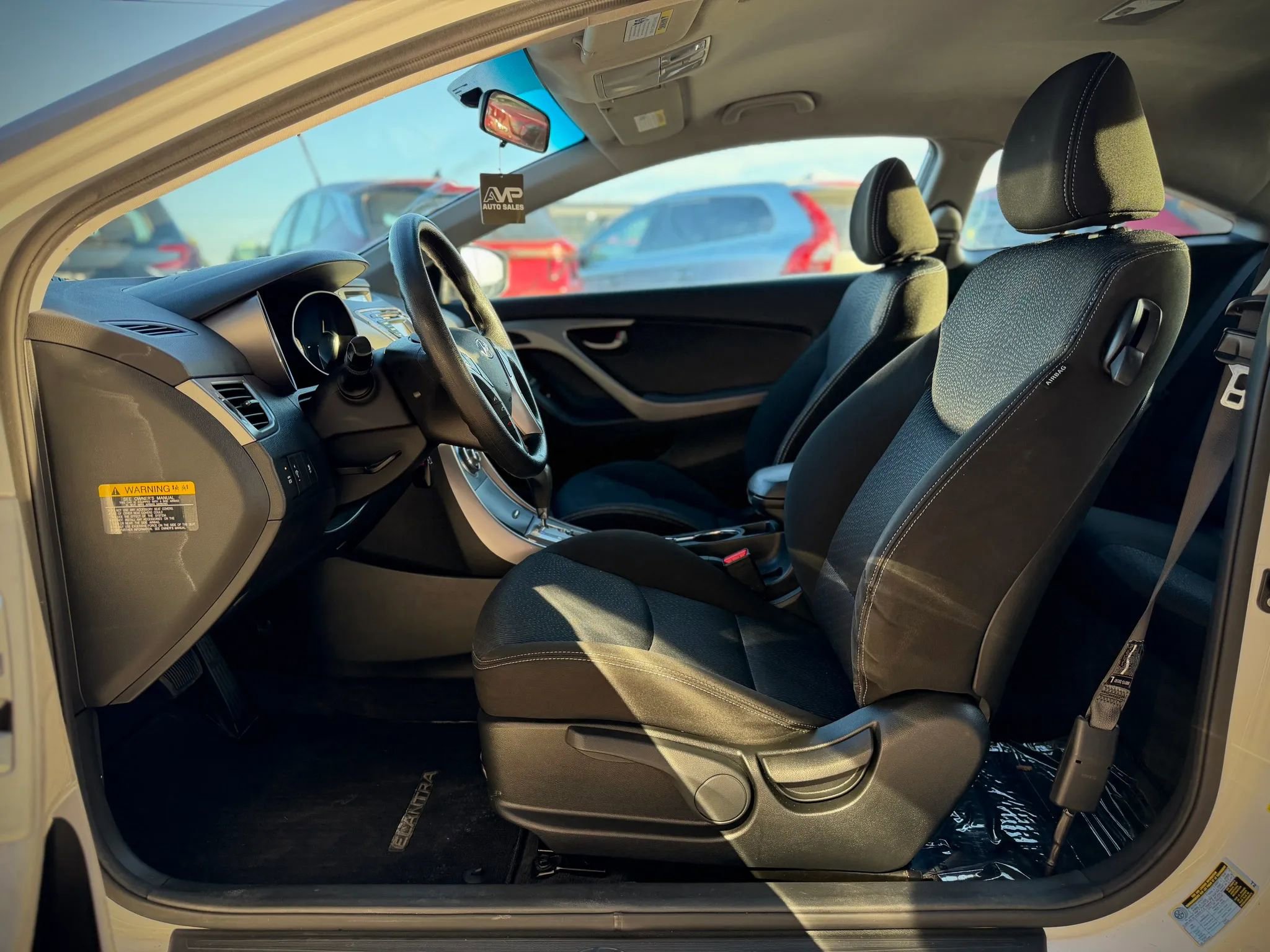 Used 2013 Hyundai Elantra FWD image 7