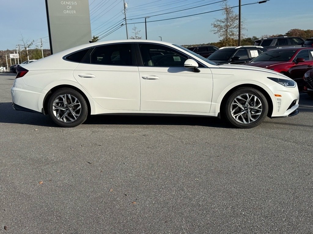 Certified 2022 Hyundai Sonata SEL image 2