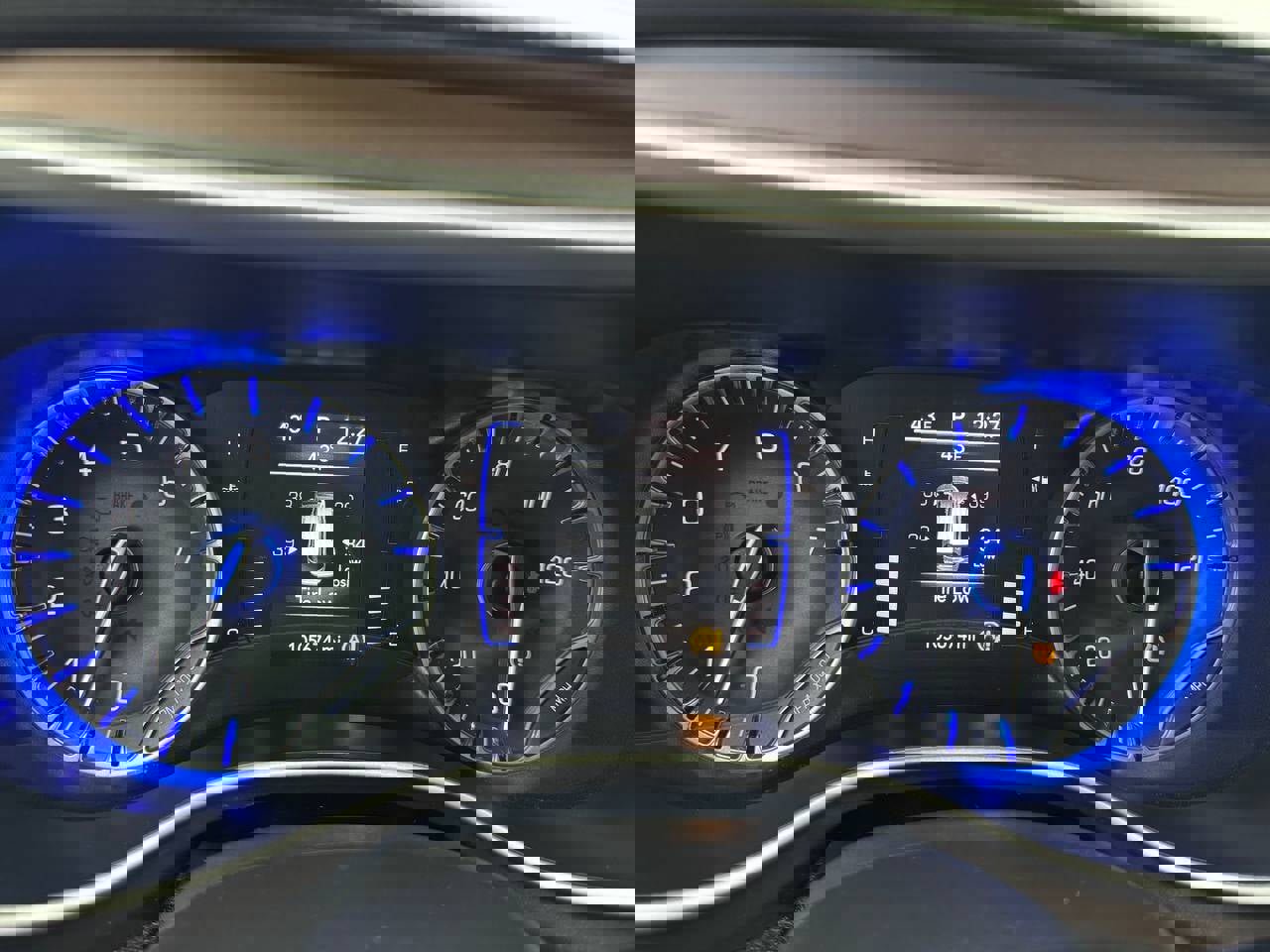 Used 2020 Chrysler Voyager Lxi image 14