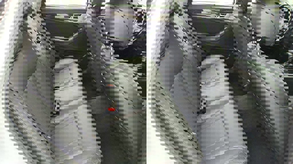 Used 2018 Genesis G80 3.8 w/ Option Group 02 image 24