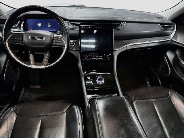 Used 2021 Jeep Grand Cherokee L Limited AWD/4WD image 24