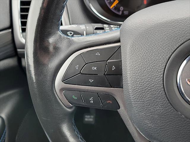 Used 2019 Jeep Grand Cherokee Laredo AWD/4WD image 17
