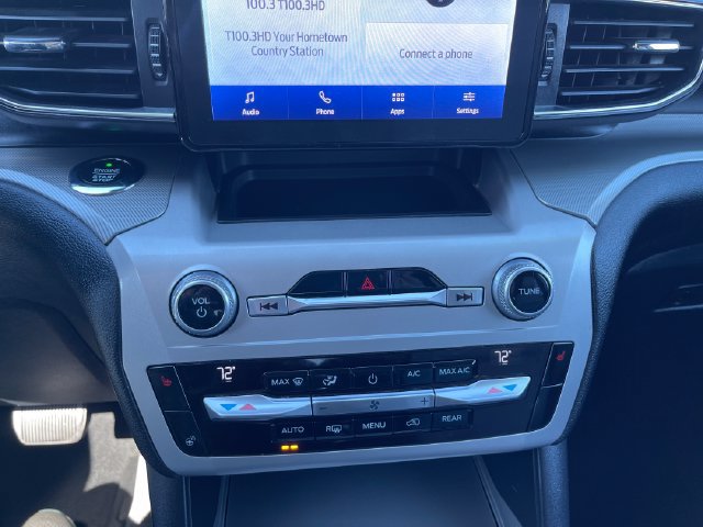Used 2021 Ford Explorer XLT w/ Equipment Group 202A AWD/4WD image 18
