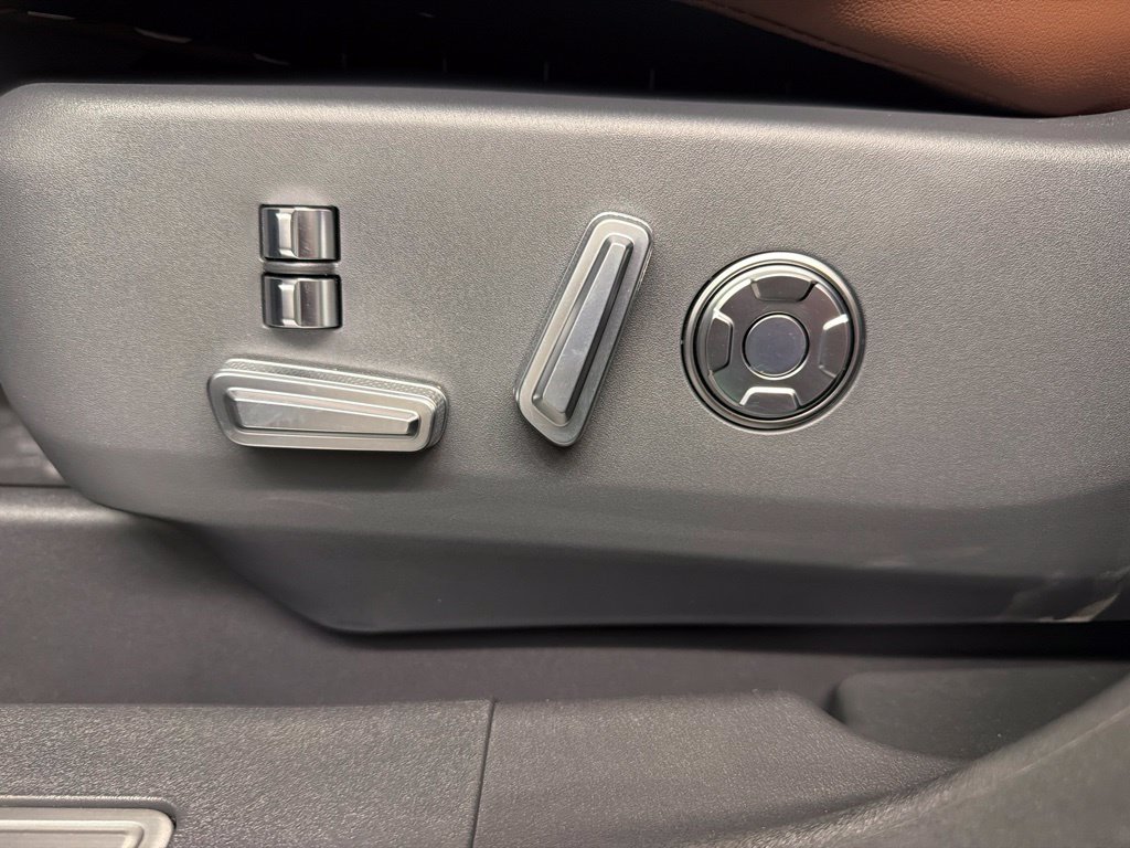 New 2026 Lincoln Nautilus Reserve AWD/4WD image 31