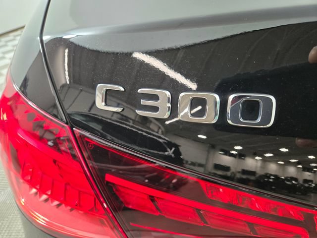 Used 2025 Mercedes-Benz C 300 4MATIC Sedan image 10