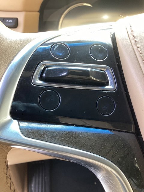 Used 2018 Cadillac Escalade Platinum image 22