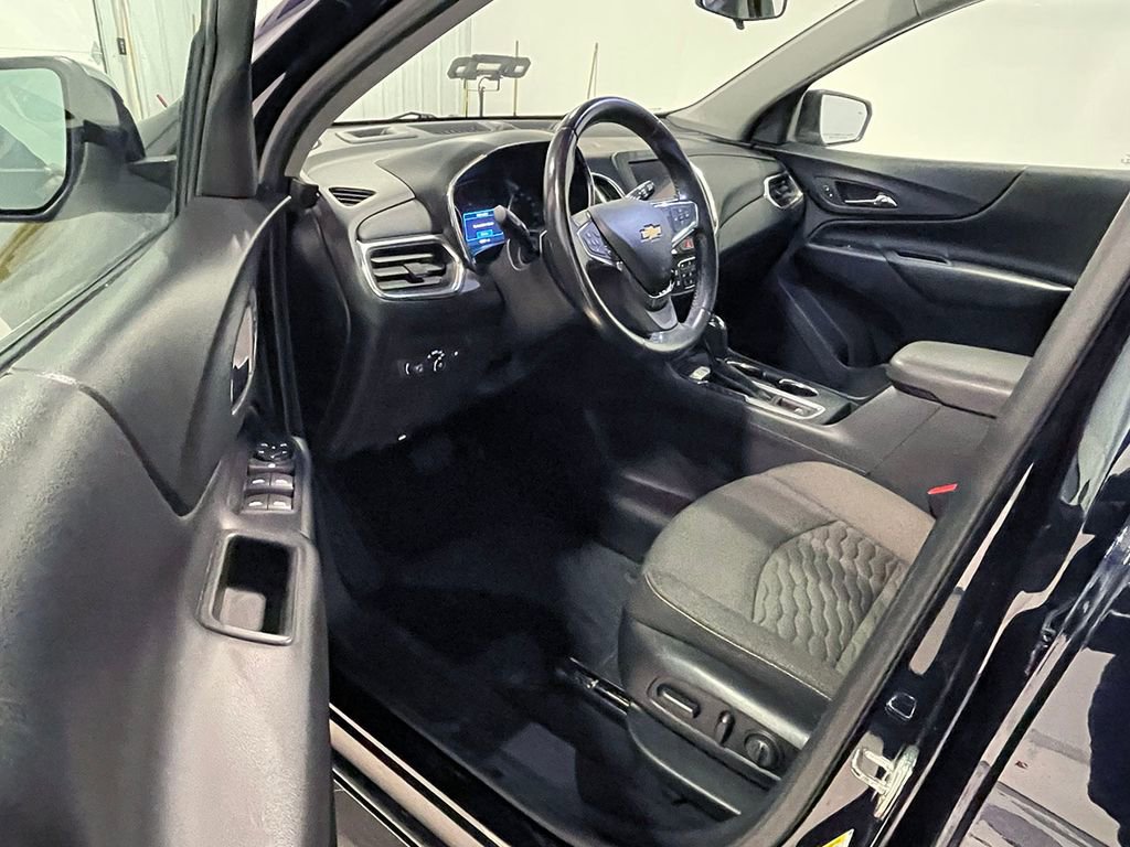Used 2020 Chevrolet Equinox LT image 18