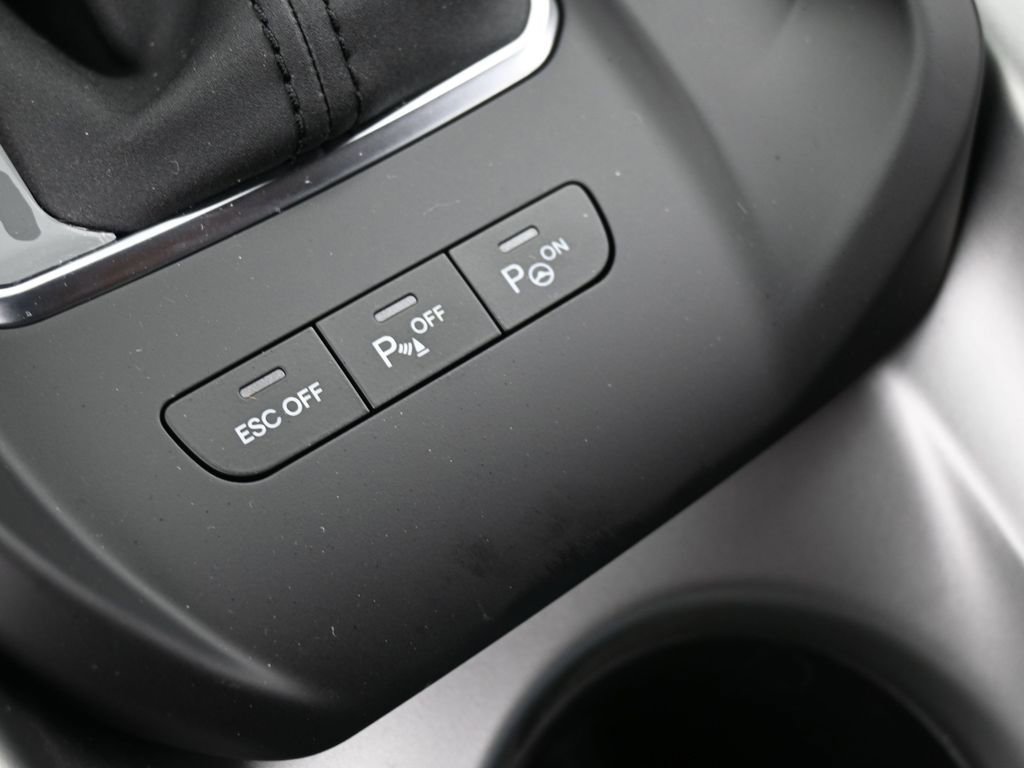 Used 2025 Dodge Hornet R/T w/ Tech Pack image 21