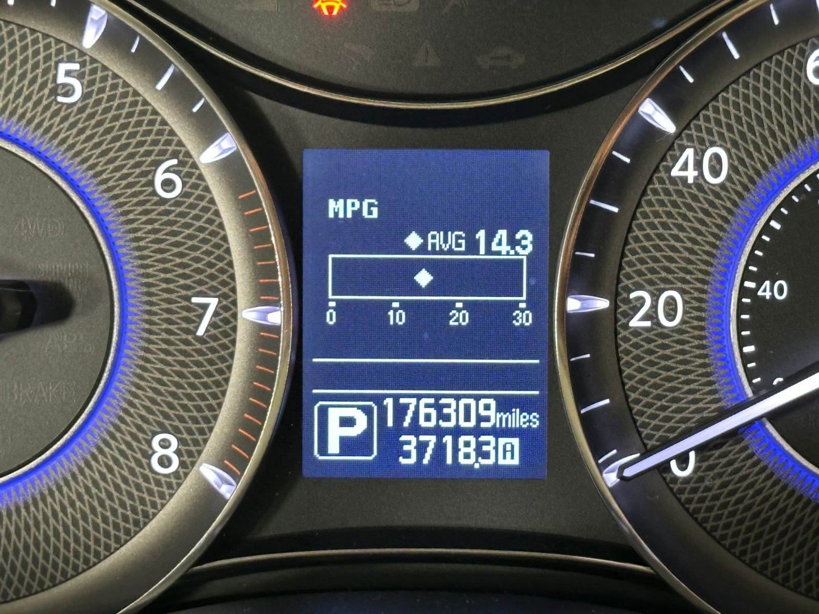 Used 2014 INFINITI QX80 2WD w/ Deluxe Touring Package image 20