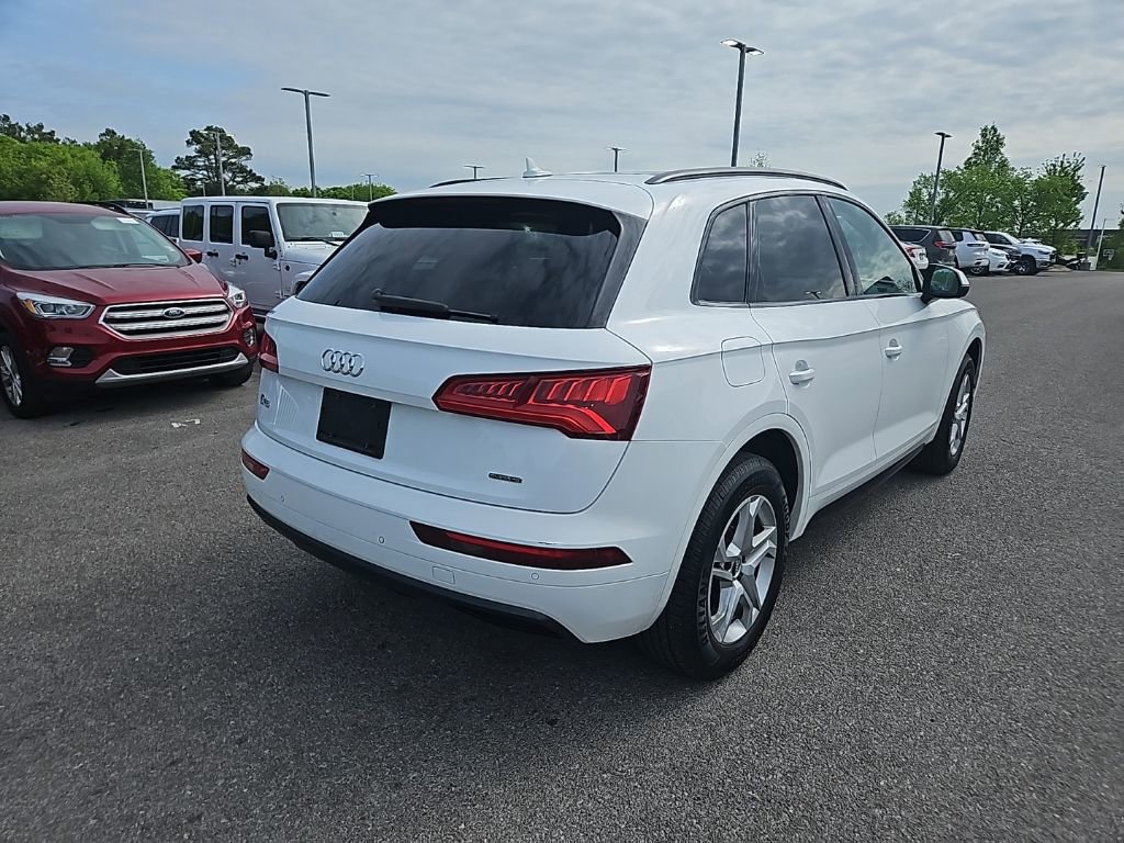Used 2020 Audi Q5 2.0T Premium w/ Titanium Sport Package image 7