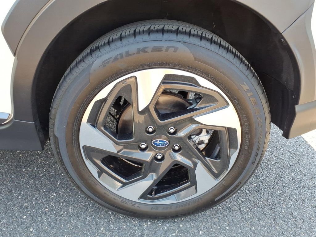 Certified 2024 Subaru Crosstrek 2.5i Limited w/ Crosstrek Mirror Package AWD/4WD image 17