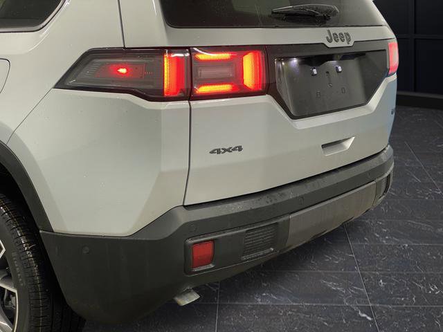 New 2026 Jeep Cherokee Overland w/ Trailer Tow Group AWD/4WD image 37