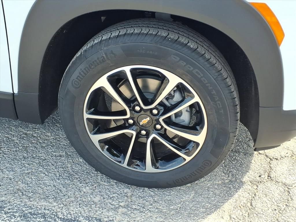 New 2026 Chevrolet TrailBlazer LT w/ Convenience Package FWD image 11