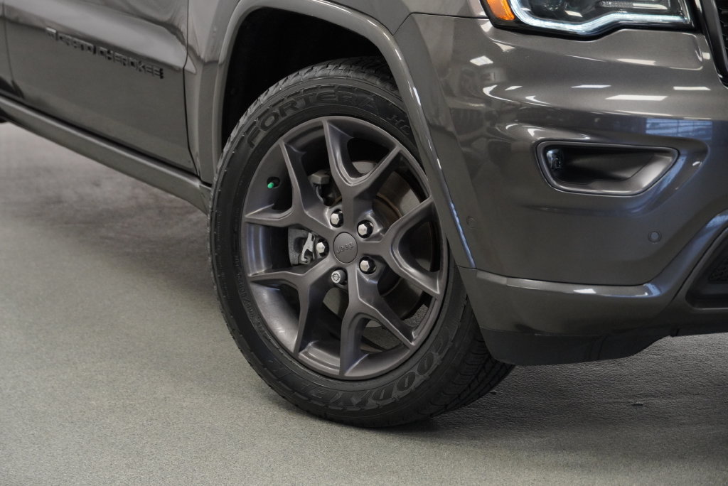 Used 2021 Jeep Grand Cherokee Limited w/ Quick Order Package 28K 80th AWD/4WD image 9