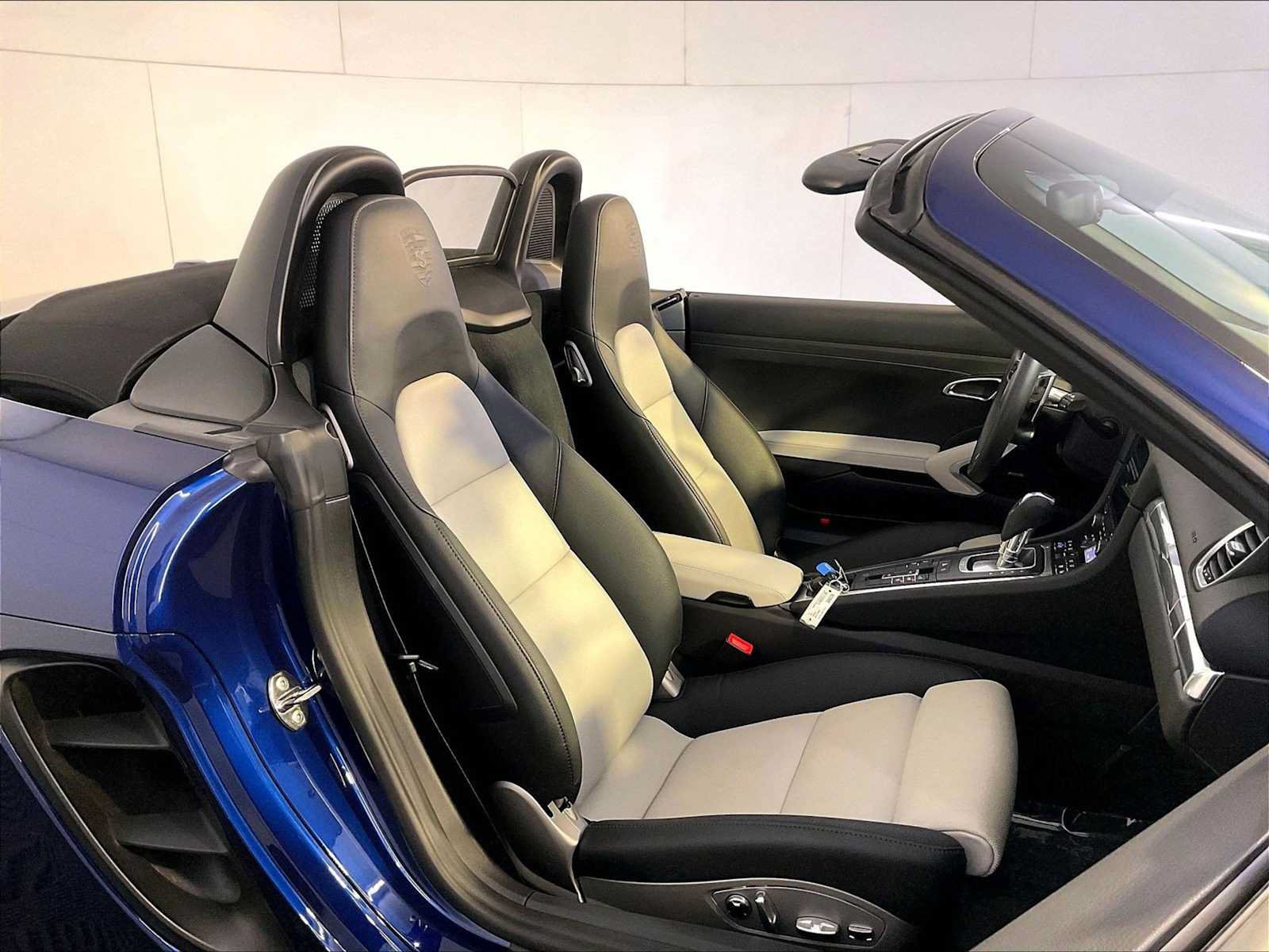 Certified 2022 Porsche 718 Boxster RWD image 18