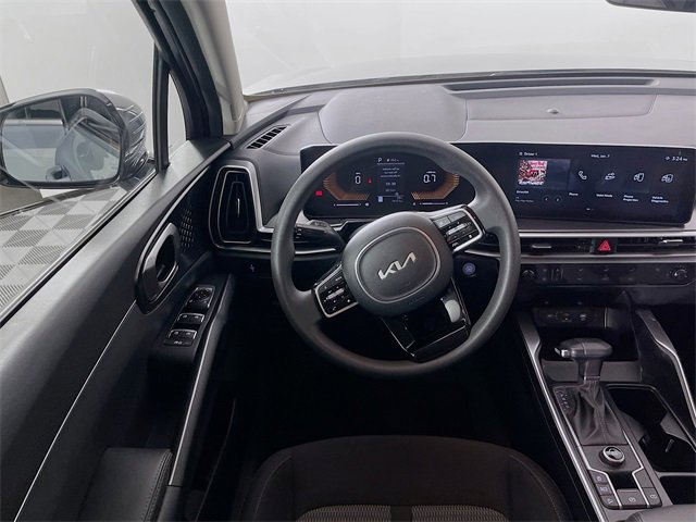 Used 2025 Kia Sorento LX image 21