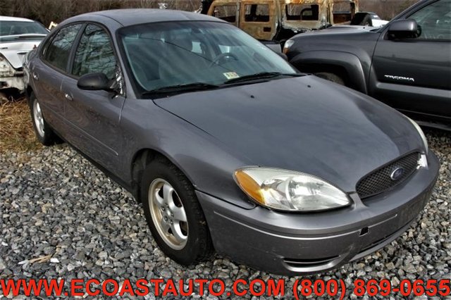 Used 2006 Ford Taurus SE FWD image 1