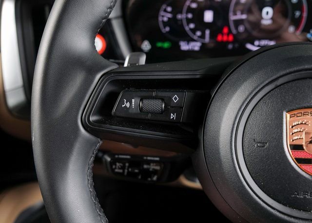 Certified 2026 Porsche Cayenne image 20