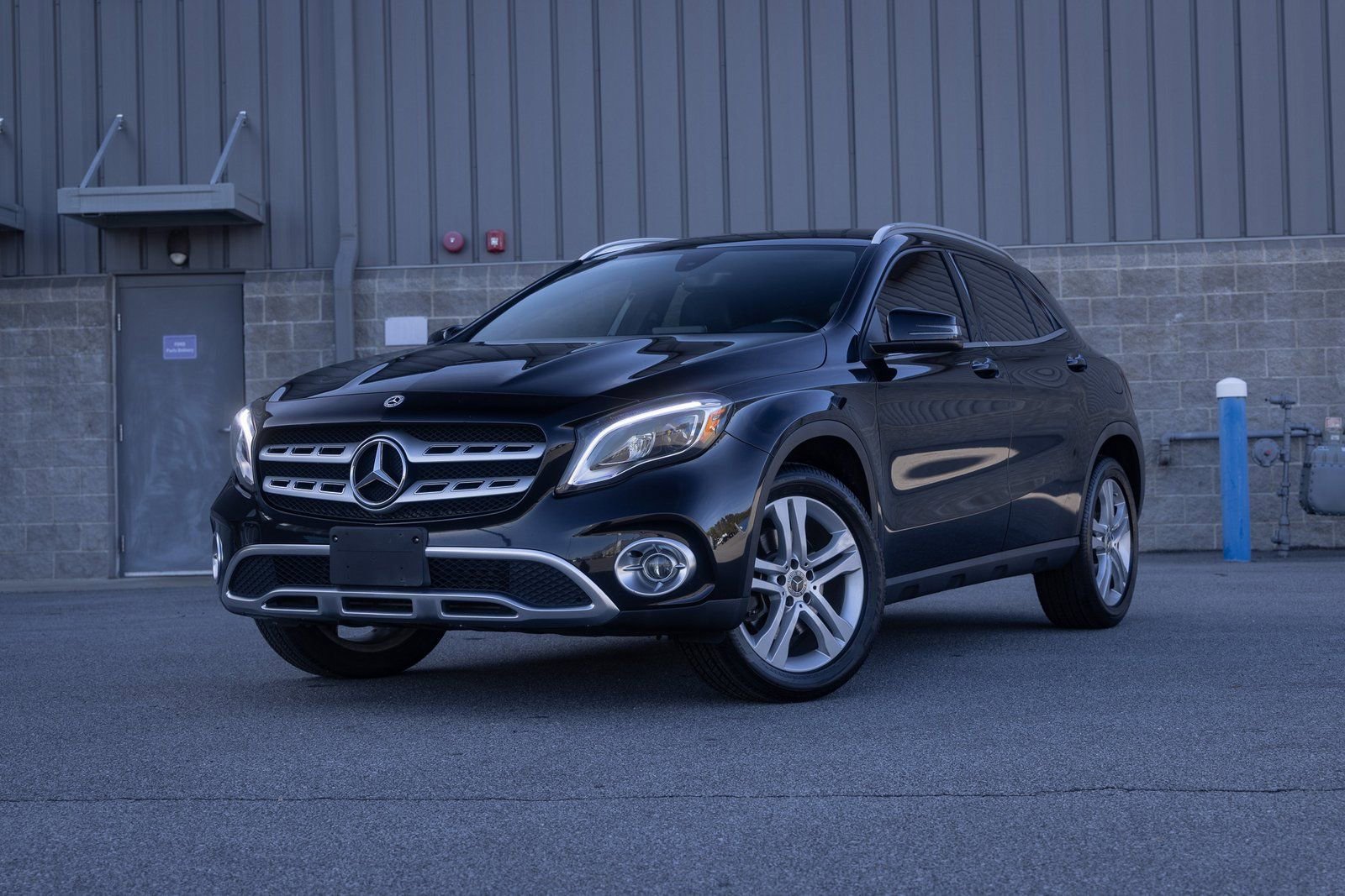 Used 2019 Mercedes-Benz GLA 250 4MATIC w/ Premium Package