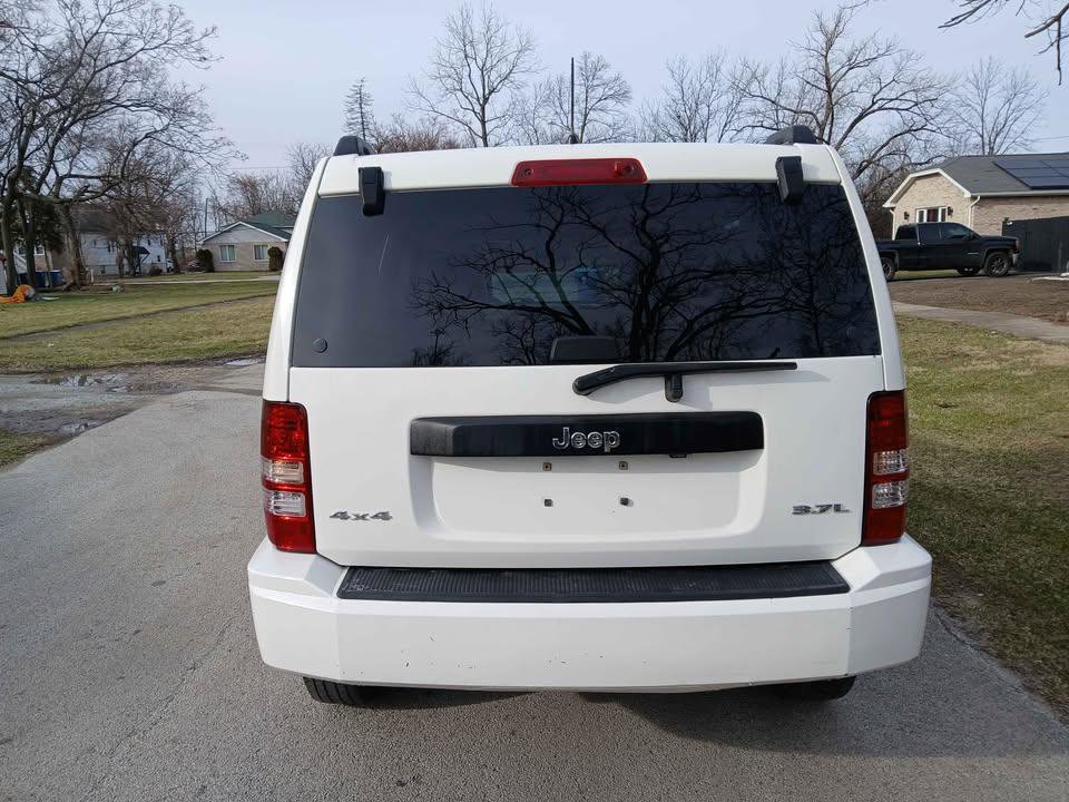 Used 2008 Jeep Liberty Sport w/ Popular Equipment Group image 7