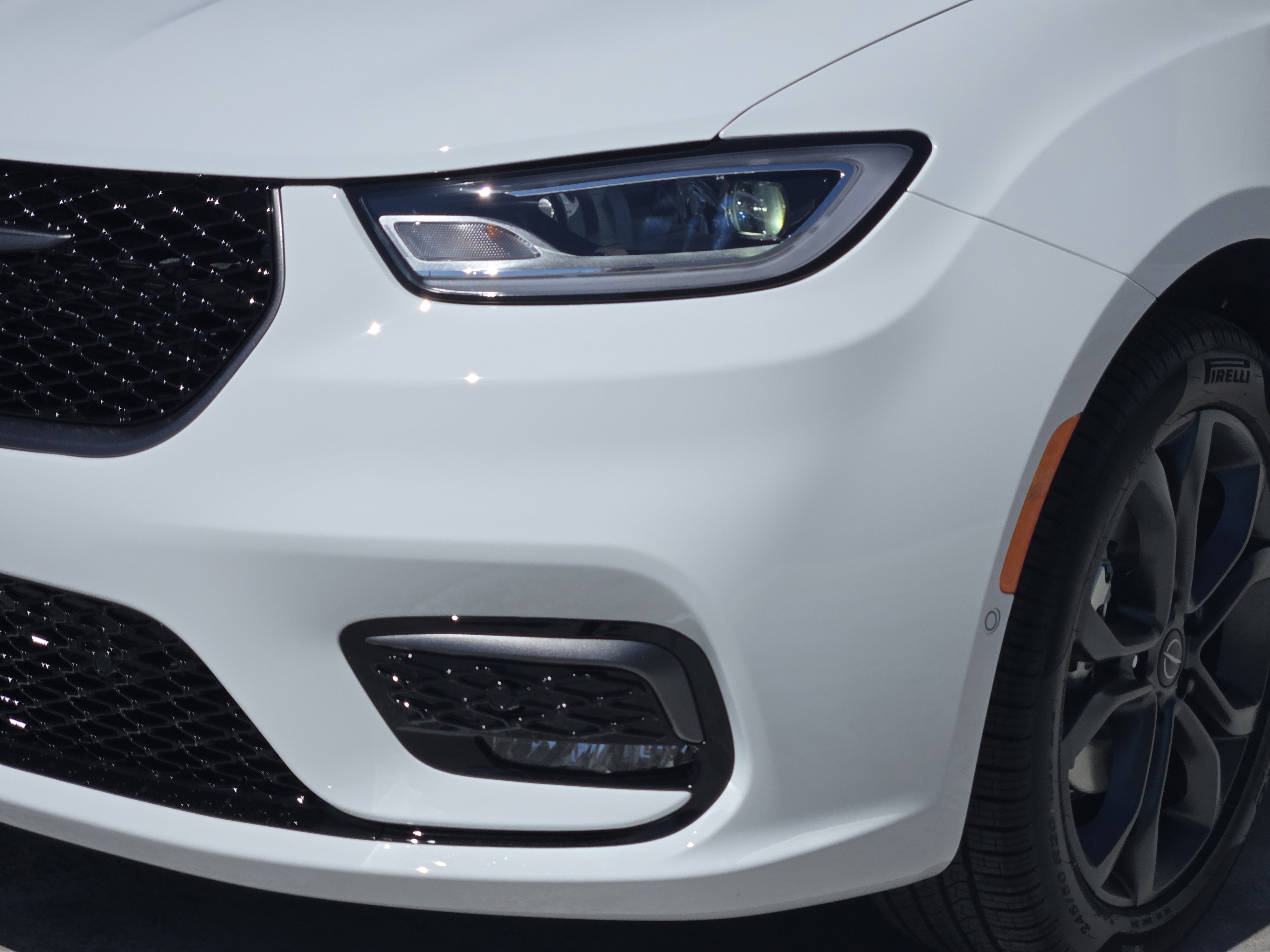 New 2026 Chrysler Pacifica Select image 6