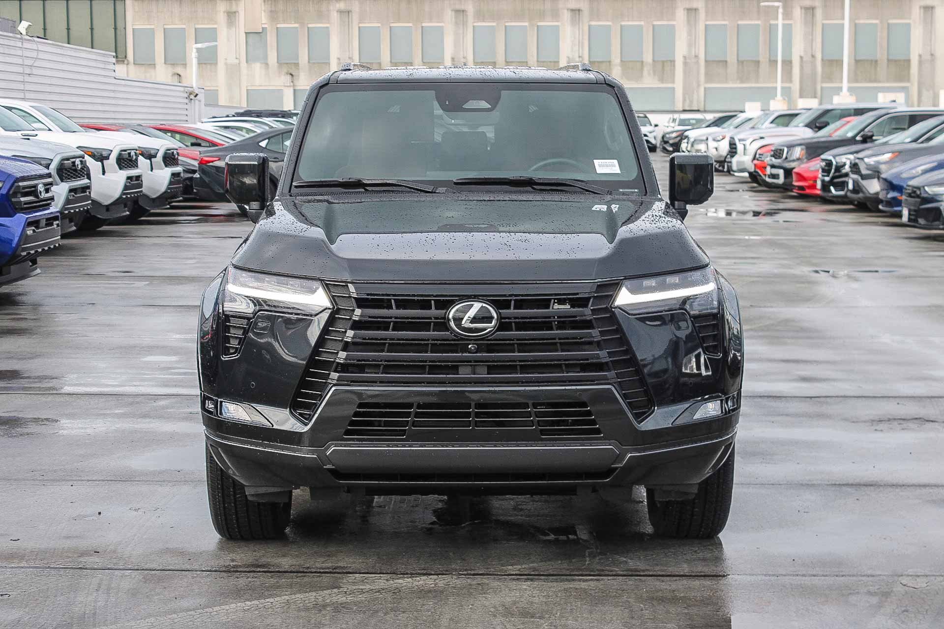 Used 2025 Lexus GX 550 image 2
