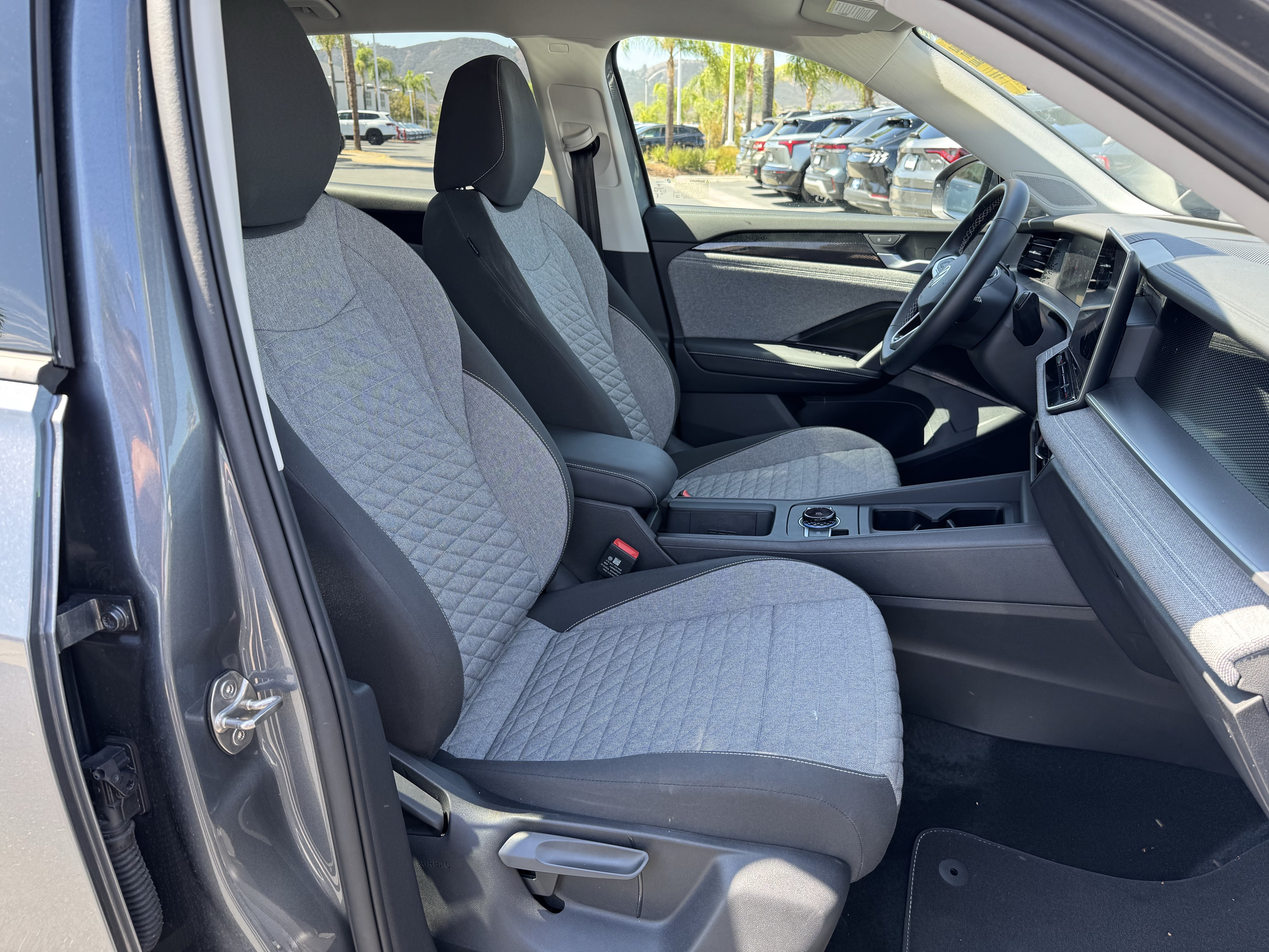 Used 2026 Volkswagen Tiguan S FWD image 30