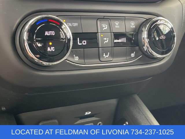 Certified 2023 Chevrolet TrailBlazer RS w/ Sun and Liftgate Package AWD/4WD image 17