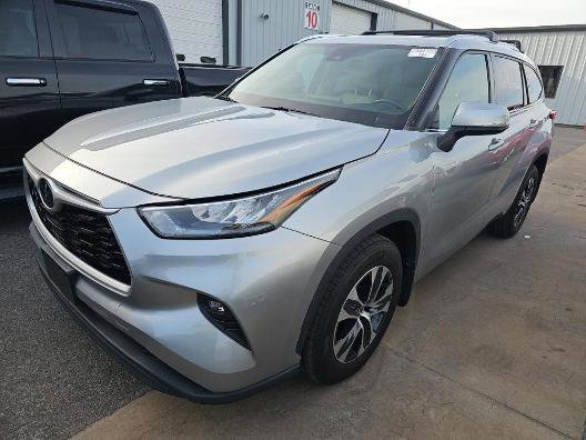 Used 2020 Toyota Highlander XLE
