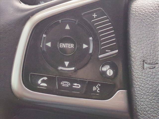 Used 2017 Honda CR-V Touring image 11