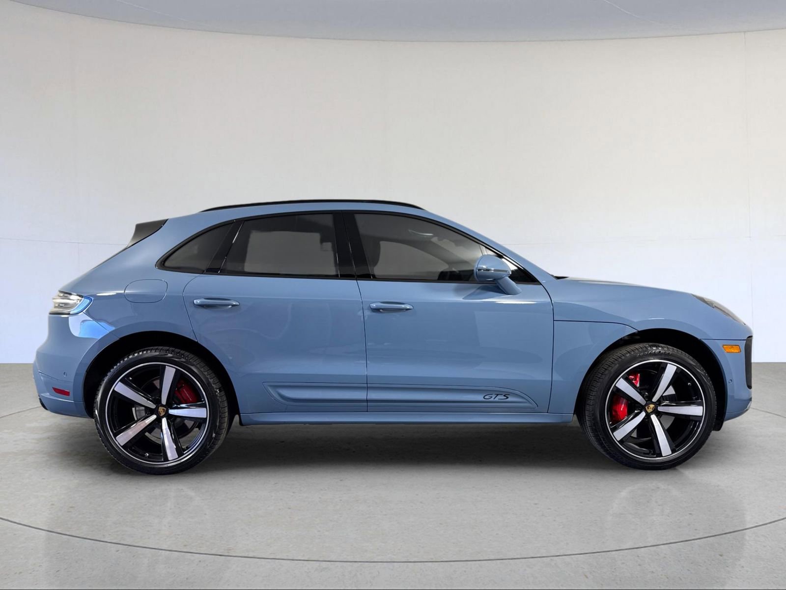 Certified 2022 Porsche Macan GTS AWD/4WD image 9