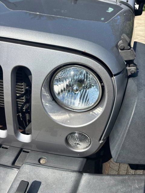 Used 2017 Jeep Wrangler Sport w/ Quick Order Package 24S AWD/4WD image 10