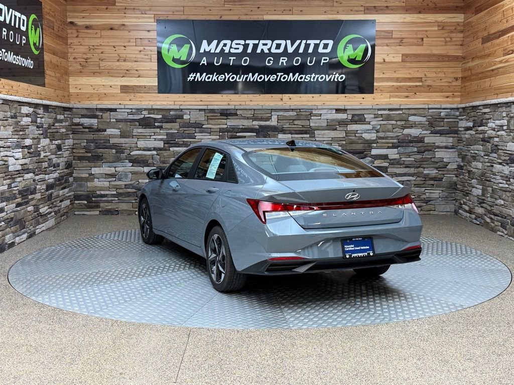 Certified 2023 Hyundai Elantra SEL w/ Convenience Package image 7