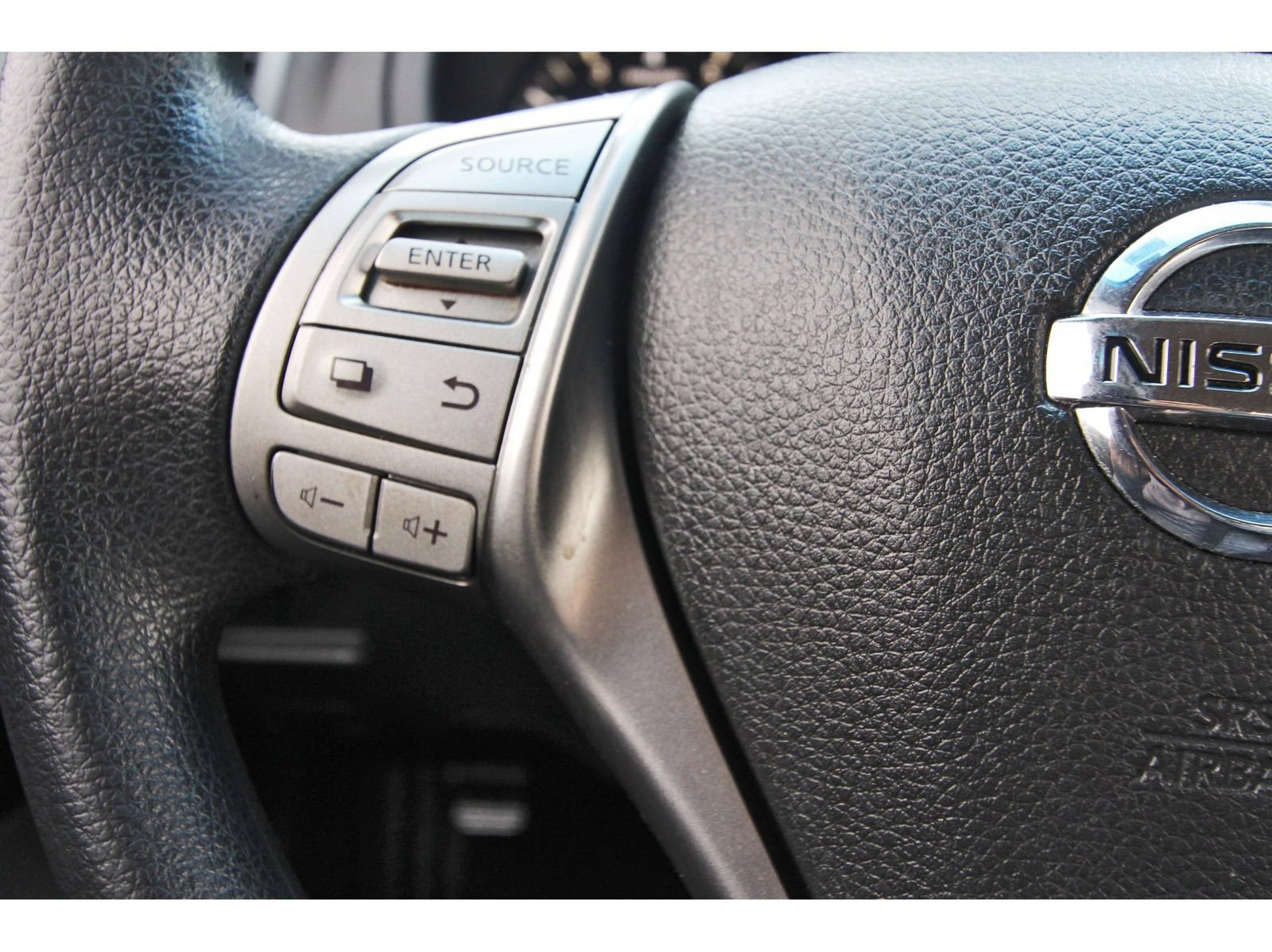 Used 2015 Nissan Altima 2.5 S w/ Power Driver Seat Package FWD image 17