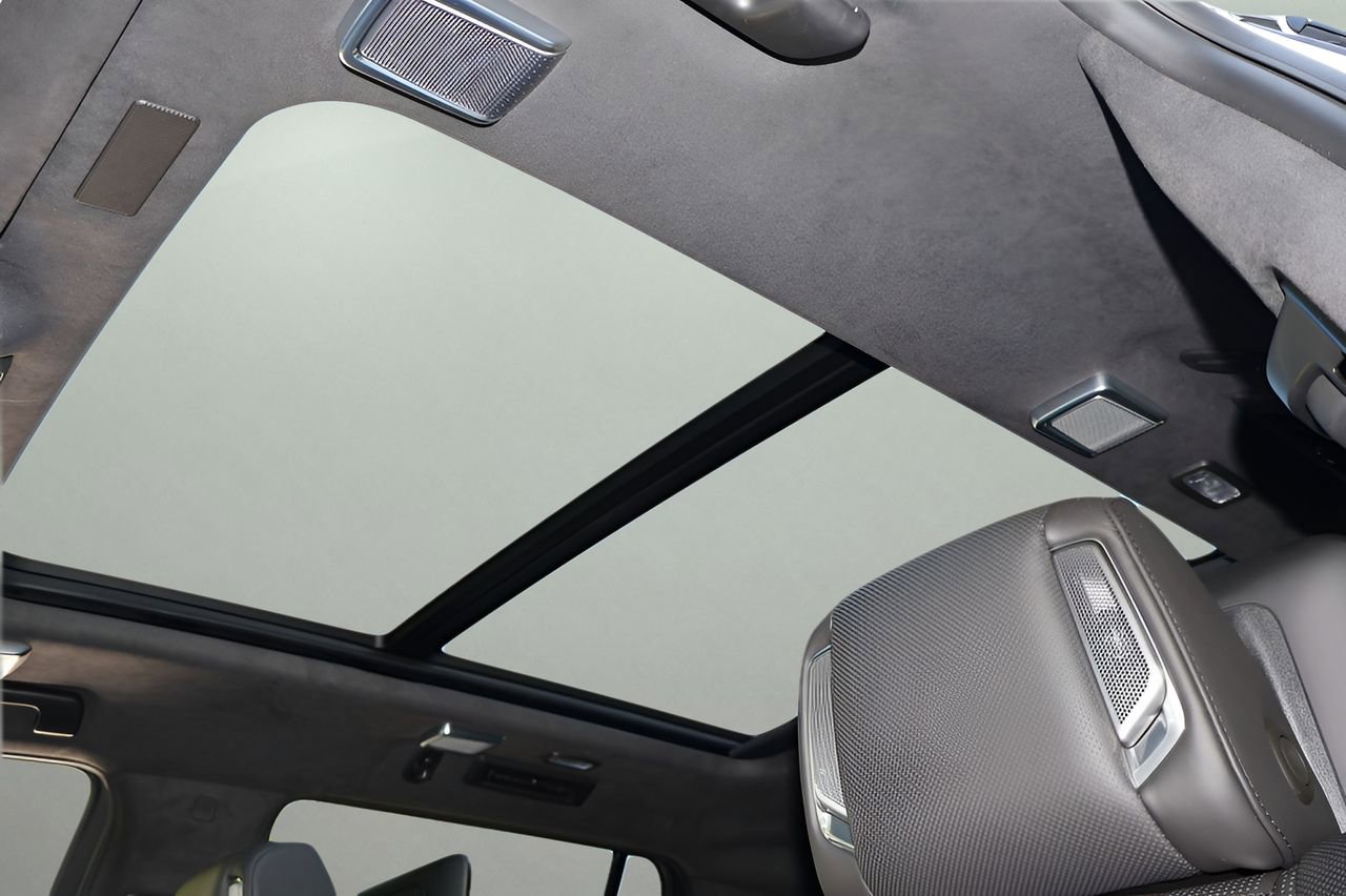 Certified 2026 Cadillac Escalade V w/ LPO, ONYX Package image 31