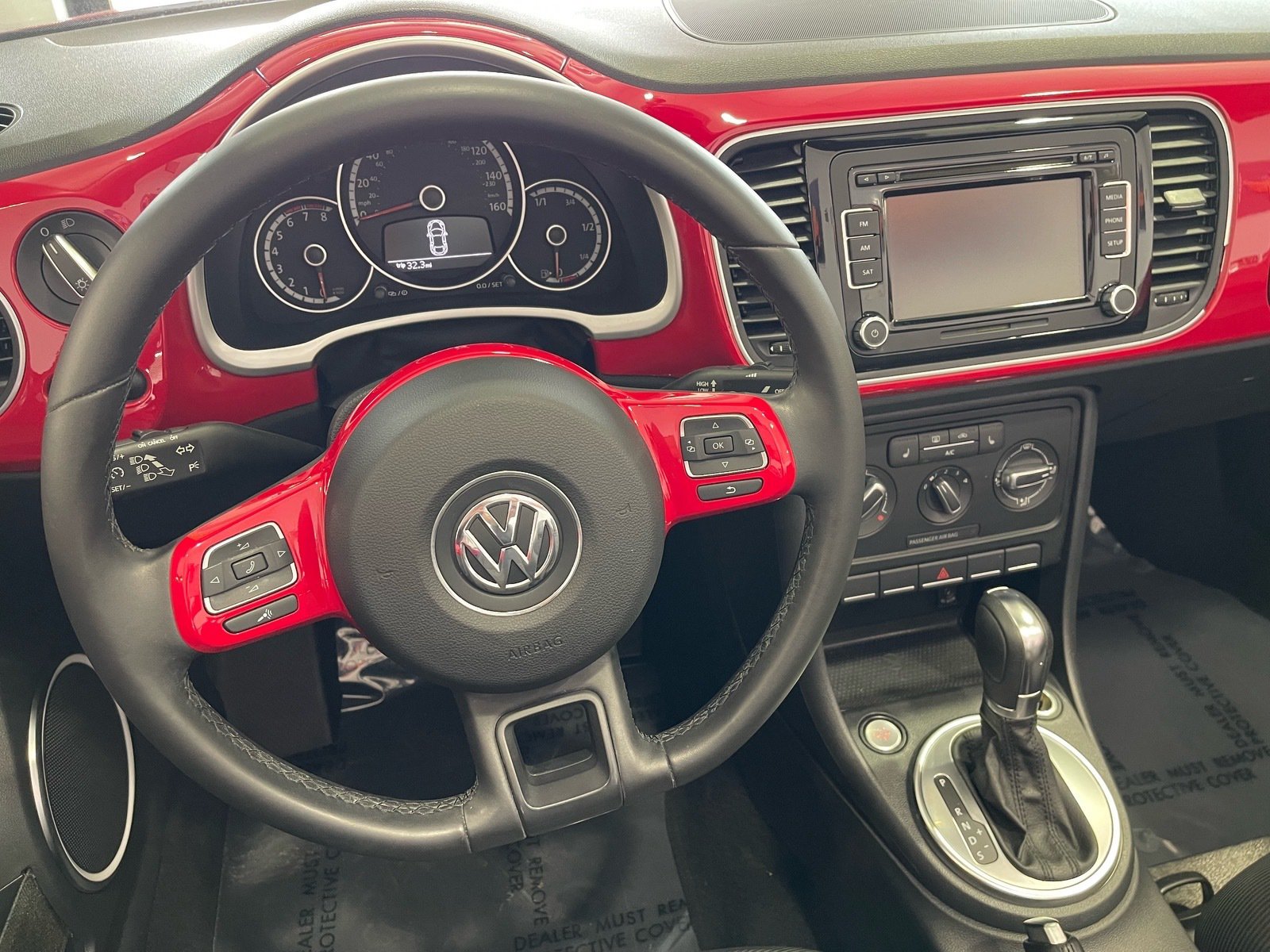 Used 2014 Volkswagen Beetle 1.8T FWD image 27