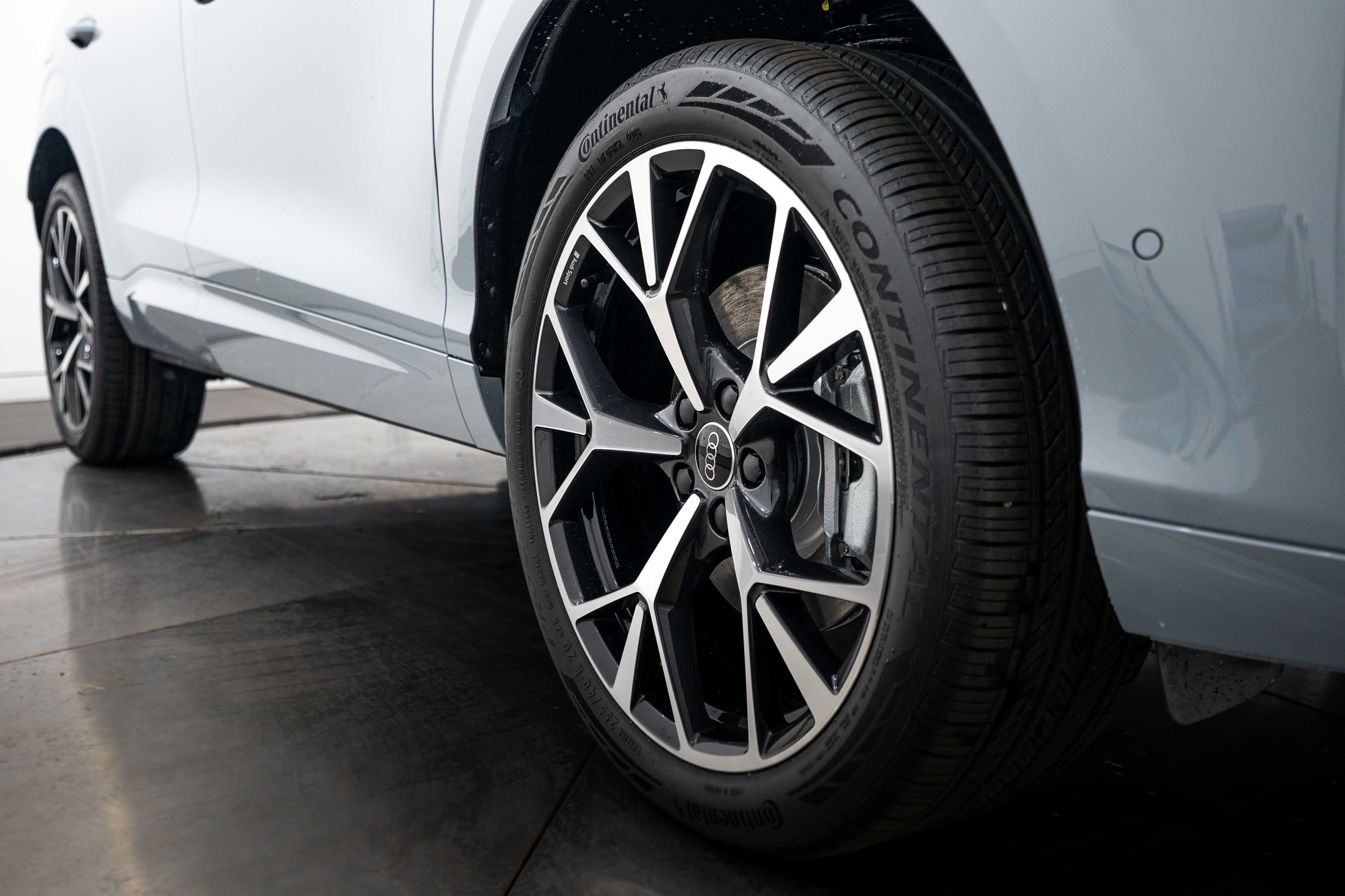 New 2026 Audi Q3 quattro 2.0T AWD/4WD image 21