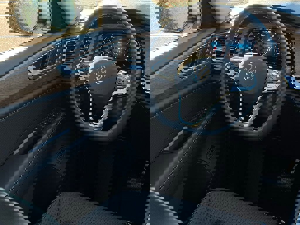 New 2026 Volkswagen Atlas SE image 29